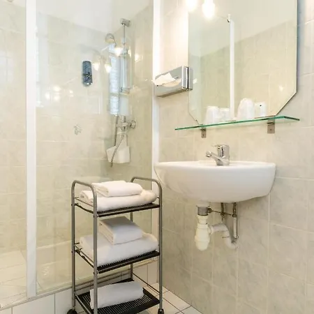 Des Bains ホテル 2*