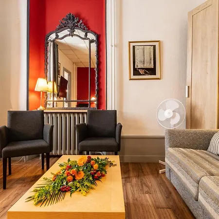 Des Bains ホテル 2*