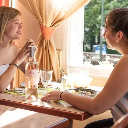 ホテル Des Bains エクスレバン