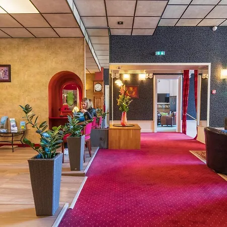 Des Bains Hotell 2*